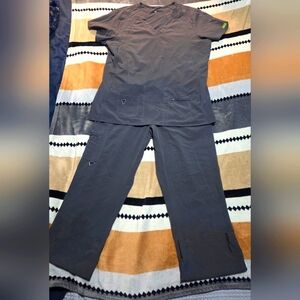 MedCouture Activate Scrub Set